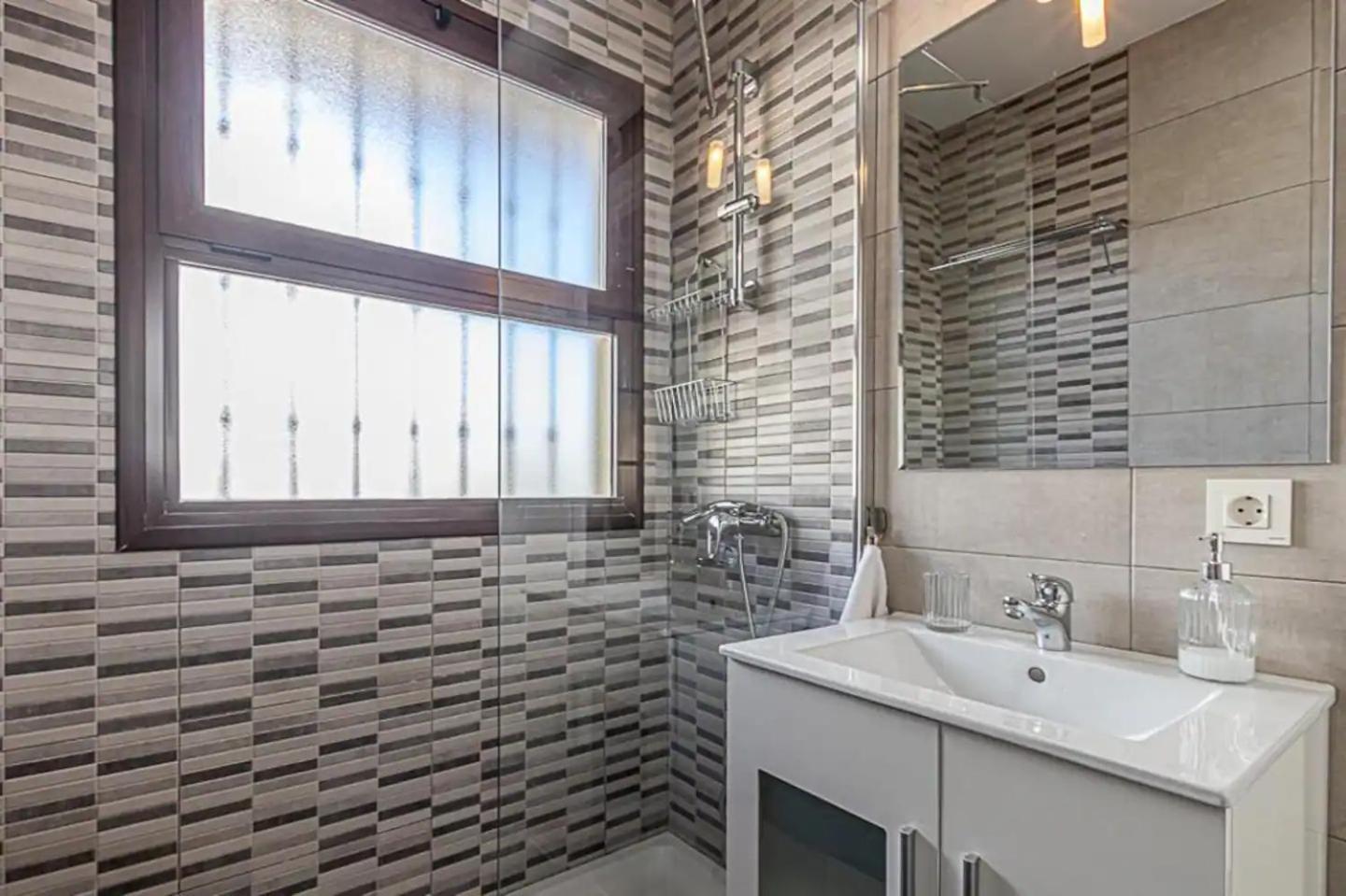 Encantador Apartamento En Primera Linea De Playa Бенальмадена Экстерьер фото