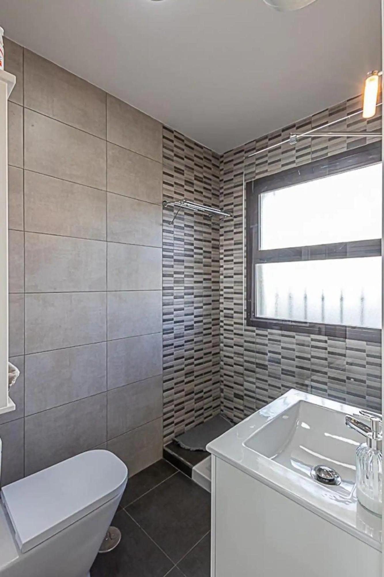 Encantador Apartamento En Primera Linea De Playa Бенальмадена Экстерьер фото